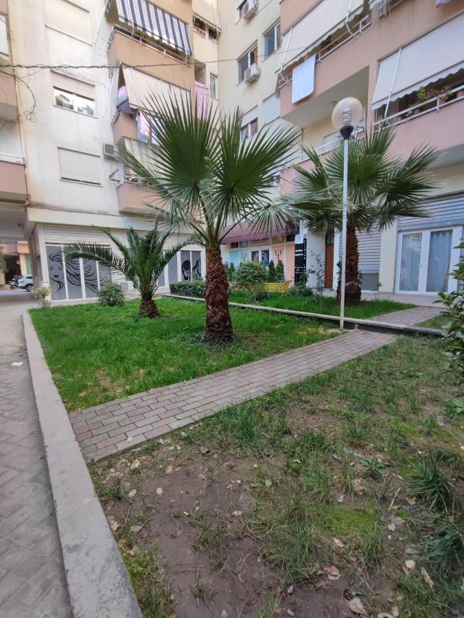 Tirana New Bazaar-Apartment 2 Dış mekan fotoğraf