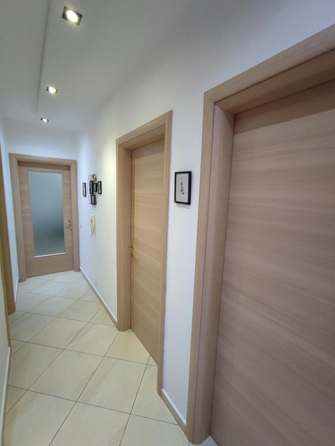 Tirana New Bazaar-Apartment 2 Dış mekan fotoğraf